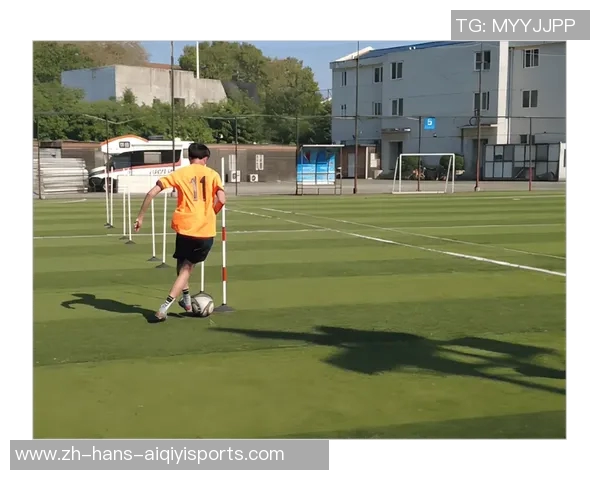 提升足球专项技能的有效训练方法与实战技巧分享